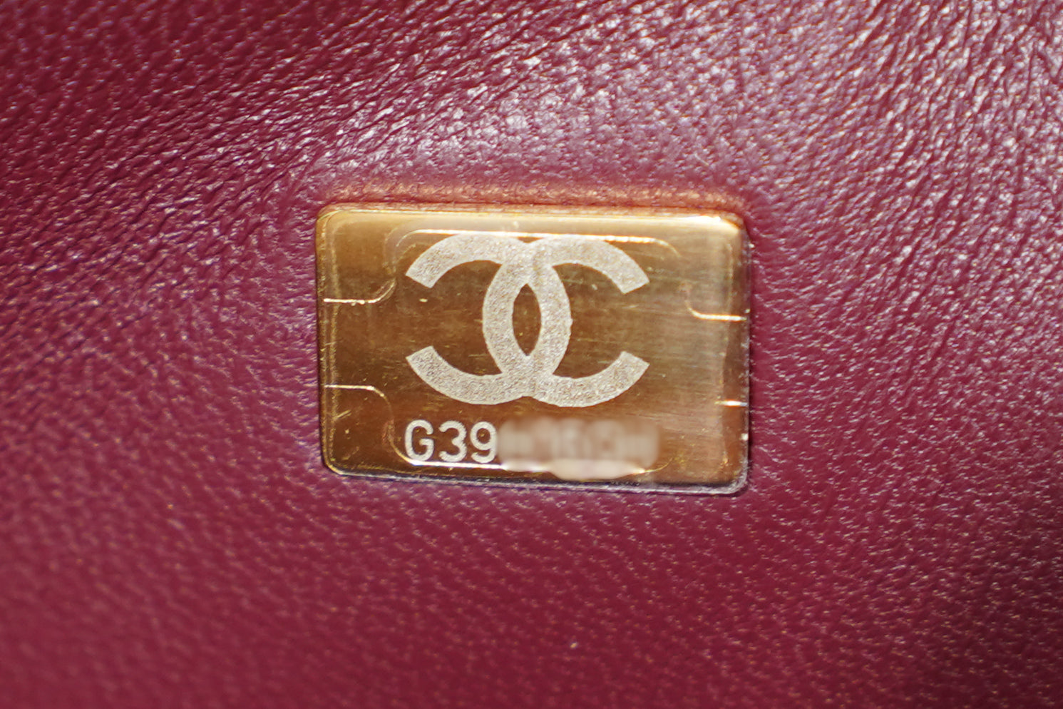 Chanel | Classic Flap Bag – Bordeaux Lambskin – Gold Hardware