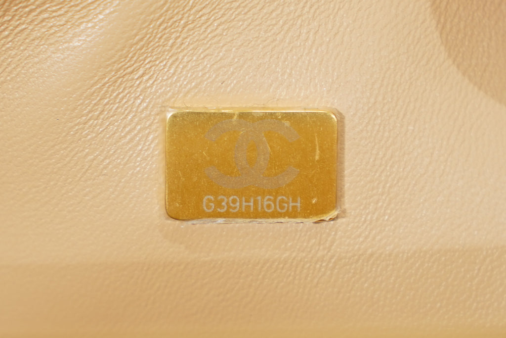 Chanel | Classic Flap Bag – Beige Caviar Leather – Gold Hardware