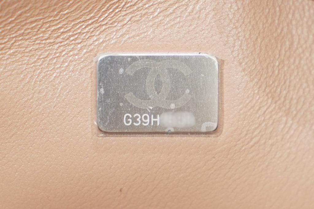 Chanel | Classic Flap Bag – Nude Beige Lambskin – Silver Hardware