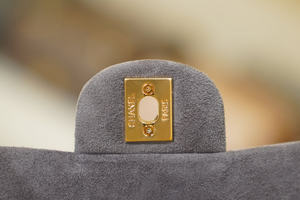 Chanel | Classic Flap Bag – Grey Suede – Gold Hardware