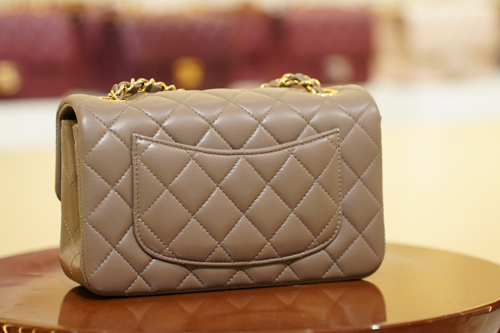 Chanel | Classic Flap Bag – Taupe Lambskin – Gold Hardware