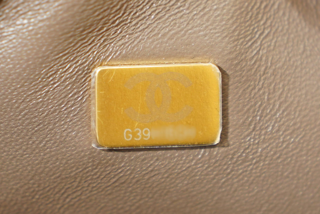 Chanel | Classic Flap Bag – Taupe Lambskin – Gold Hardware