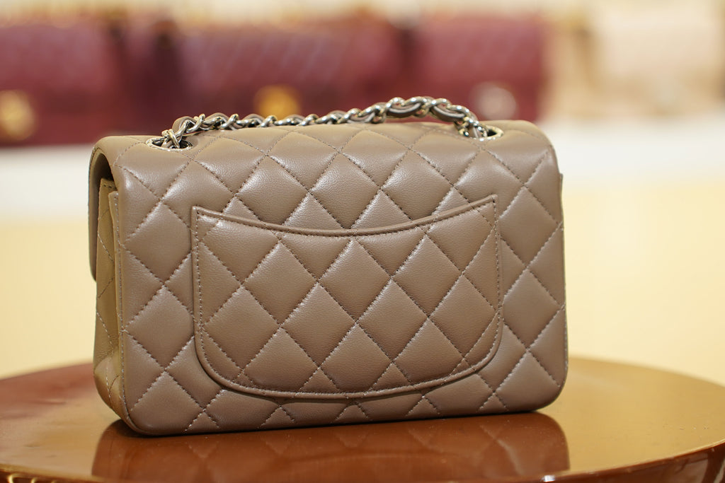 Chanel | Classic Flap Bag – Taupe Lambskin – Silver Hardware