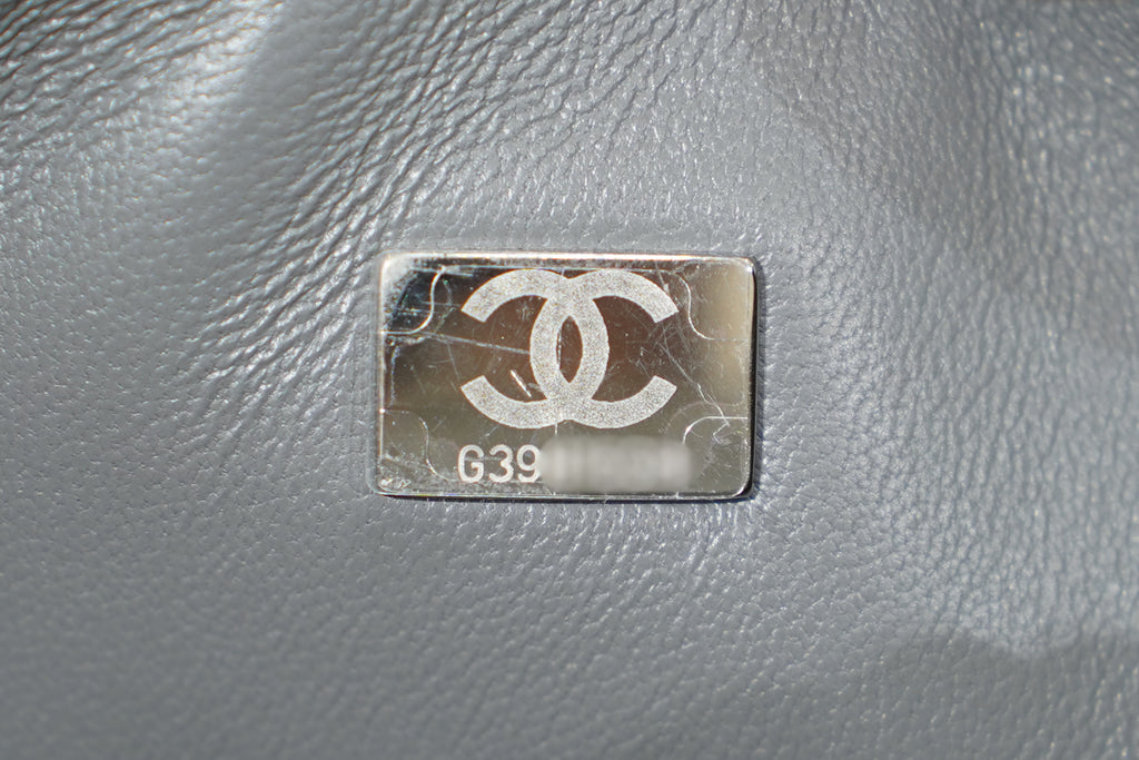 Chanel | Classic Flap Bag – Grey Caviar Leather – Silver Hardware