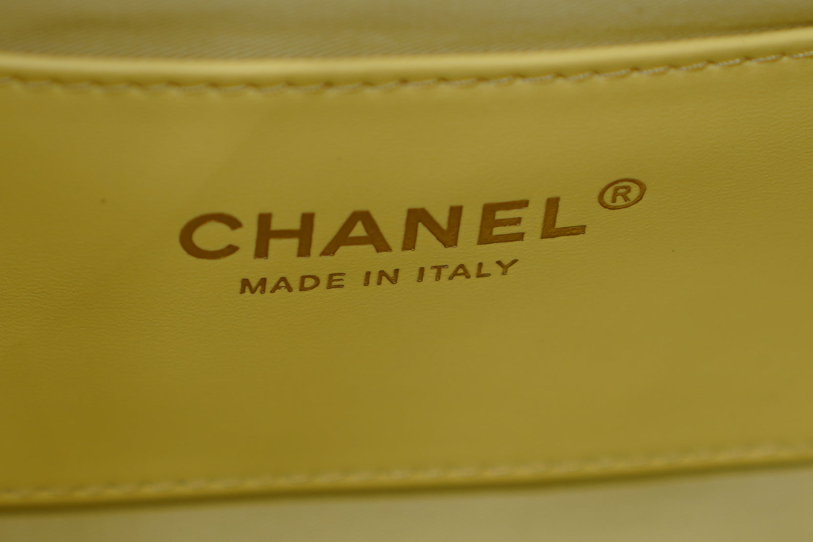 Chanel | 25 Small Handbag – Caviar Leather – Pastel Yellow – Gold Hardware