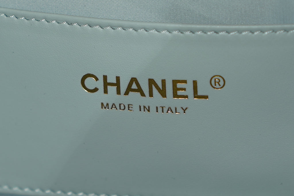 Chanel | 25 Small Handbag – Caviar Leather – Baby Blue – Gold Hardware