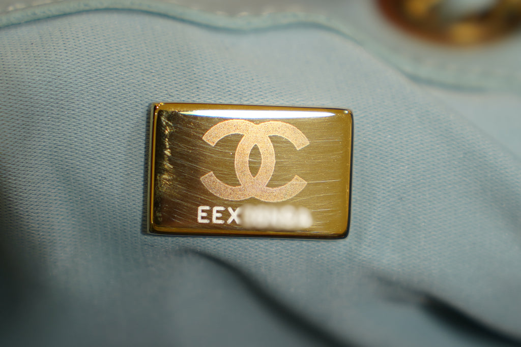 Chanel | 25 Small Handbag – Caviar Leather – Baby Blue – Gold Hardware