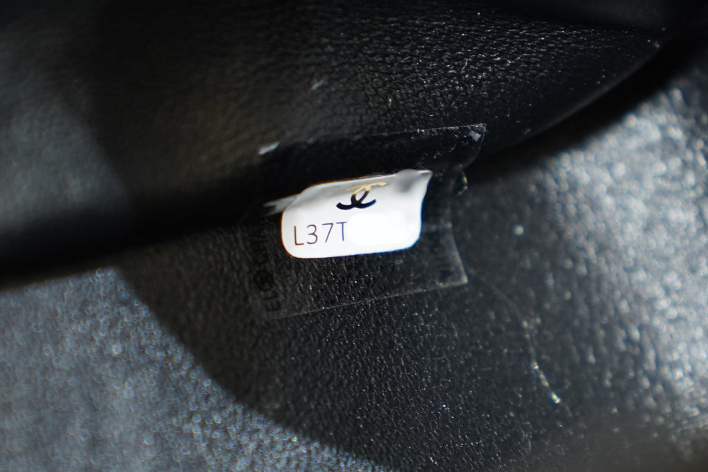 Chanel | Classic Flap Bag – Black Suede – Gold Hardware