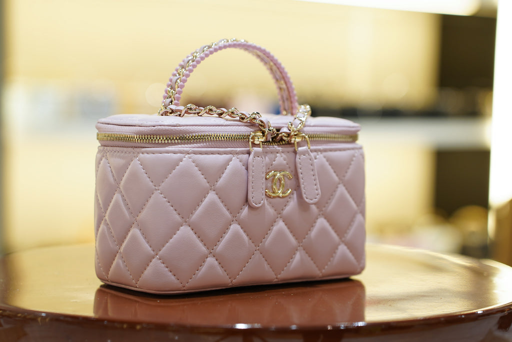 Chanel | Small Vanity Case with Top Handle – Rose Pink Lambskin – Gold Hardware