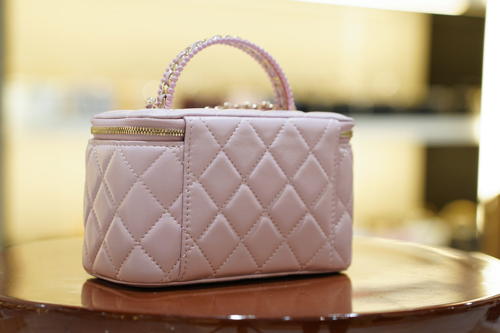 Chanel | Small Vanity Case with Top Handle – Rose Pink Lambskin – Gold Hardware