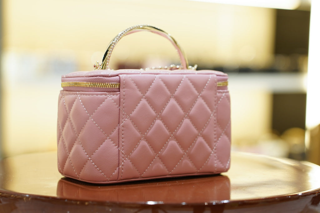Chanel | Small Vanity Case with Top Handle – Rosewood Pink Lambskin – Crystal Gold Hardware