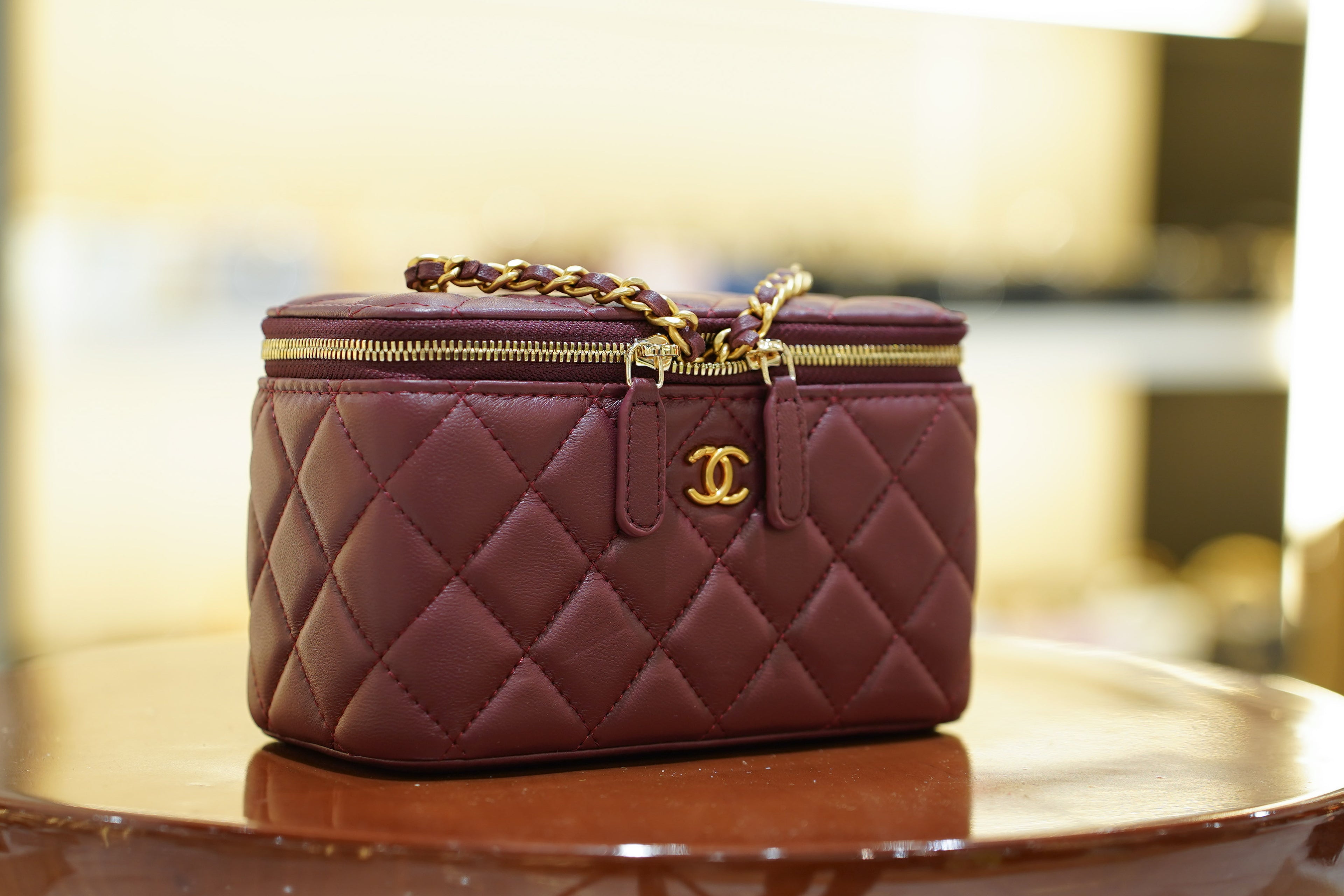 Chanel | Small Vanity Case – Bordeaux Lambskin – Gold Hardware