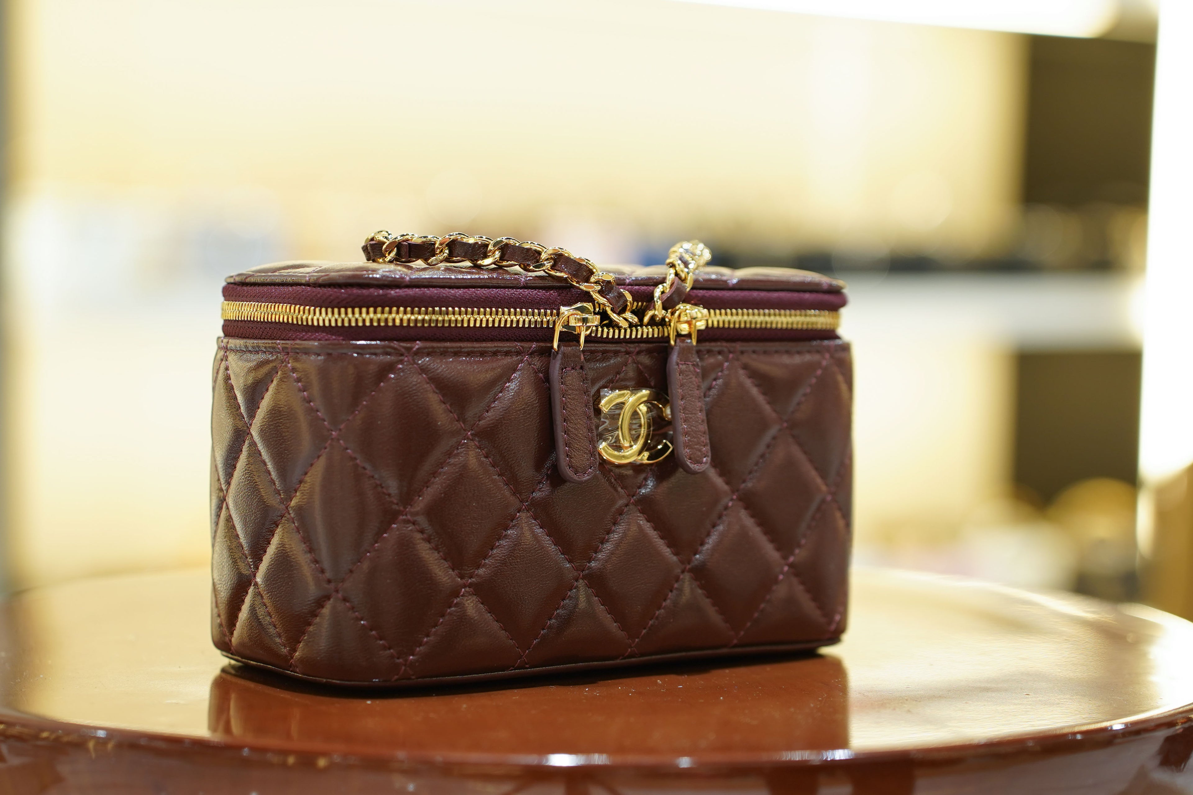 Chanel | Small Vanity Case – Bordeaux Patent Leather – Gold Hardware