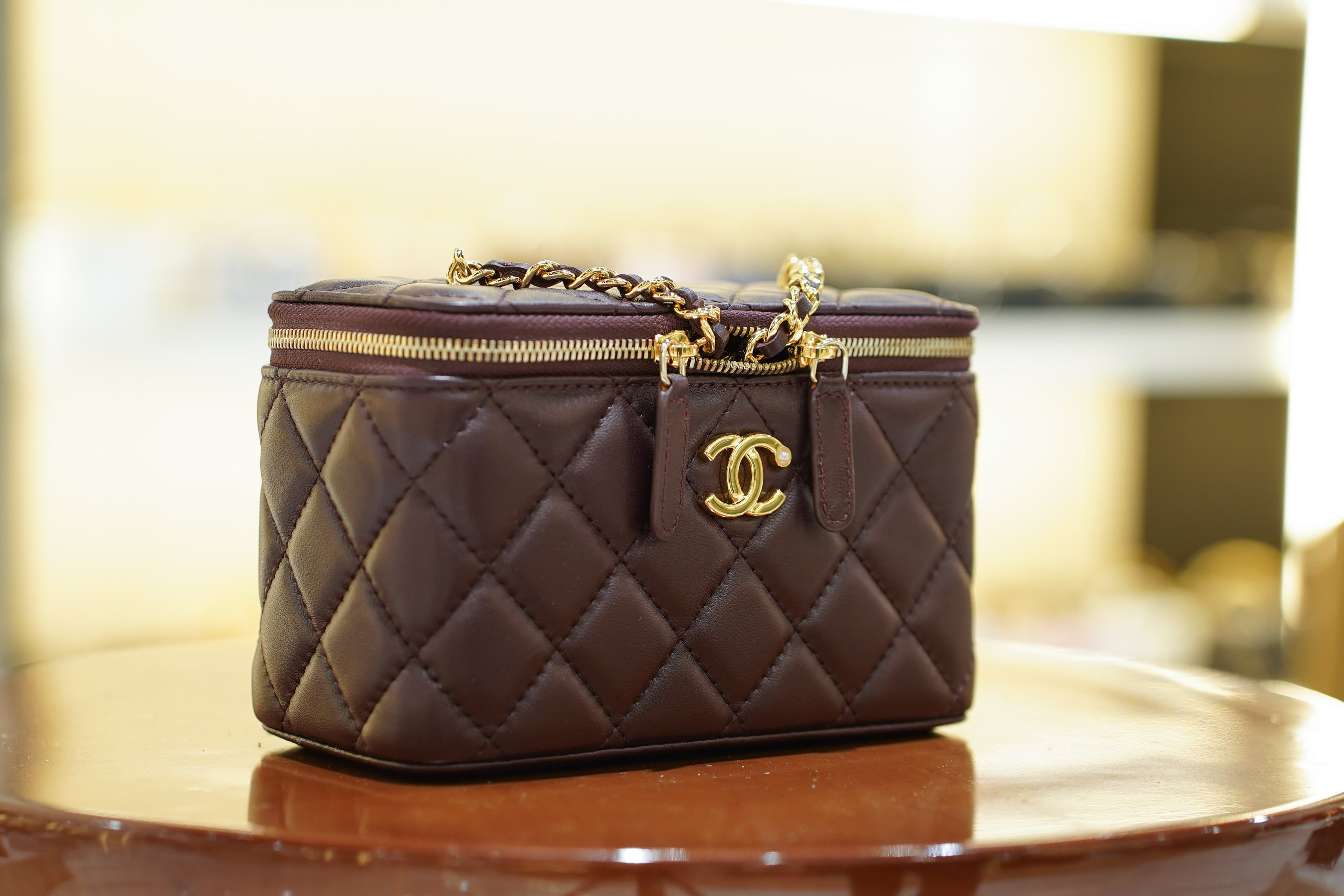 Chanel | Small Vanity Case – Chocolate Bordeaux Lambskin – Gold Hardware