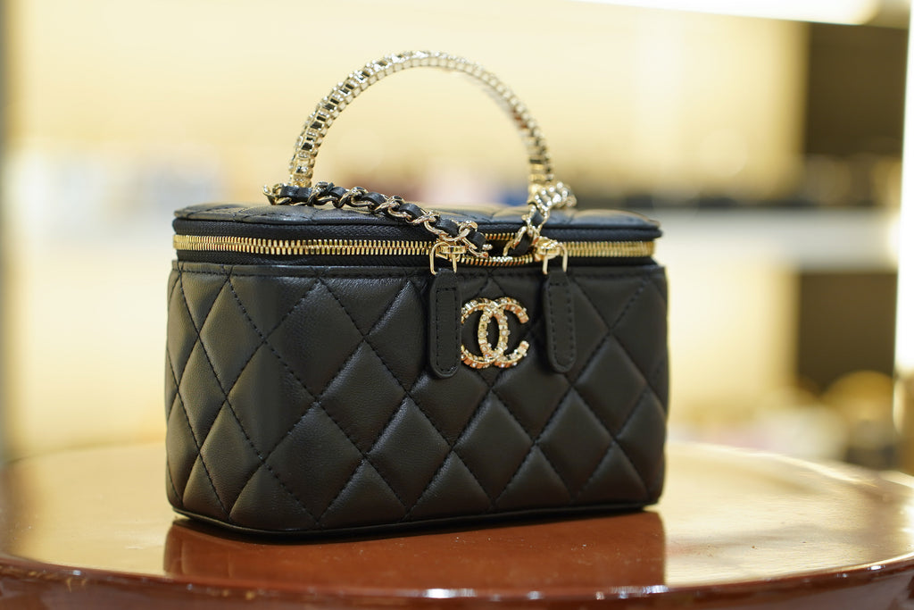 Chanel | Small Vanity Case – Black Lambskin – Crystal Gold Hardware
