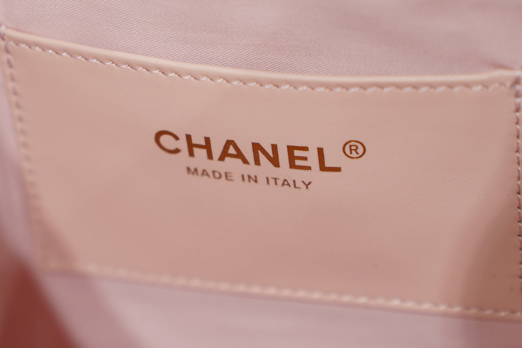 Chanel | 25 Small Handbag – Caviar Leather – Baby Pink – Gold Hardware