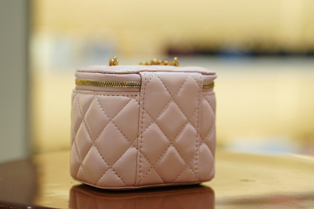 Chanel | Vanity Case Mini – Lambskin Leather – Baby Pink – Gold Hardware
