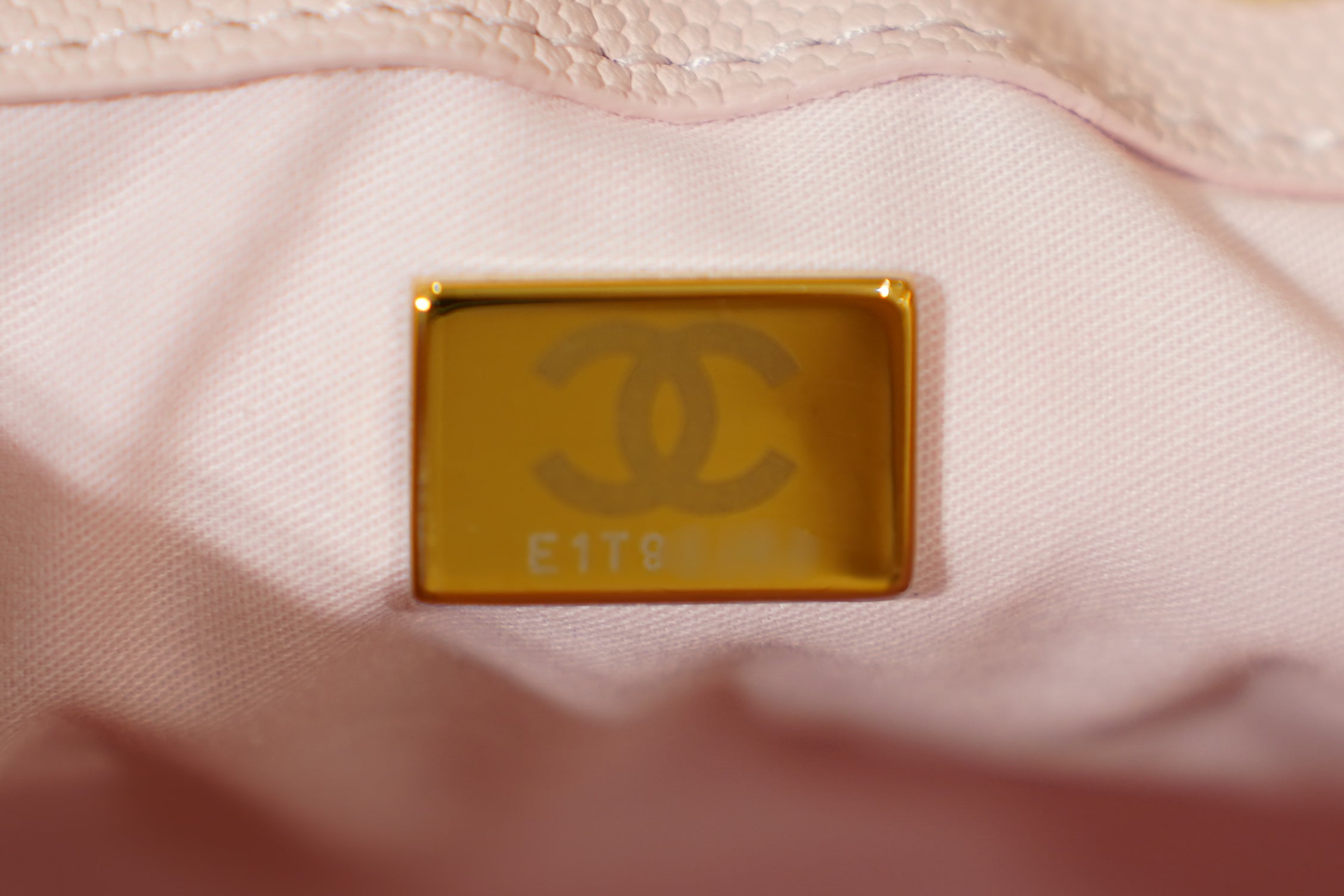 Chanel | 25 Small Handbag – Caviar Leather – Baby Pink – Gold Hardware