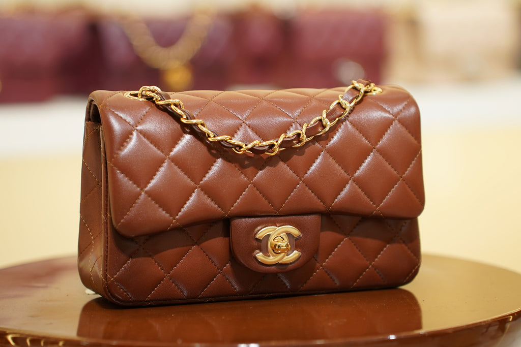Chanel | Classic Flap Bag – Chocolate Brown Lambskin – Gold Hardware