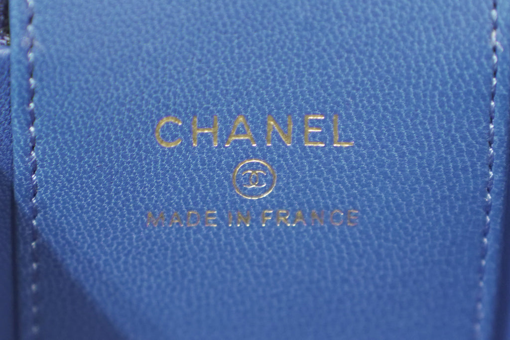 Chanel | Vanity Case Mini – Lambskin Leather – Navy Blue – Gold Hardware