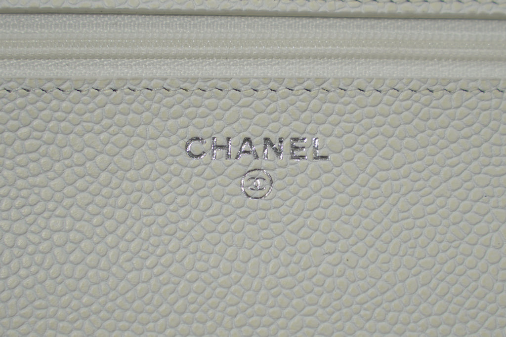 Chanel | Wallet on Chain (WOC) – White Lambskin – Silver Hardware
