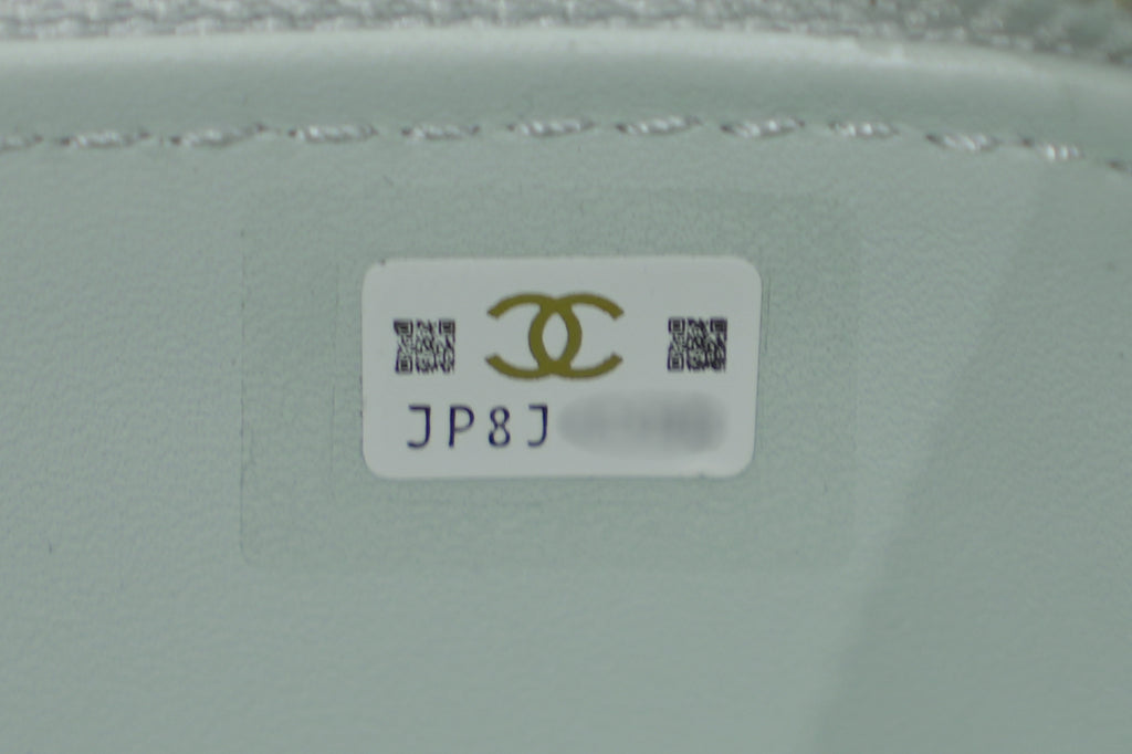 Chanel | Small Vanity Case with Top Handle – Light Blue Caviar – Gold Hardware