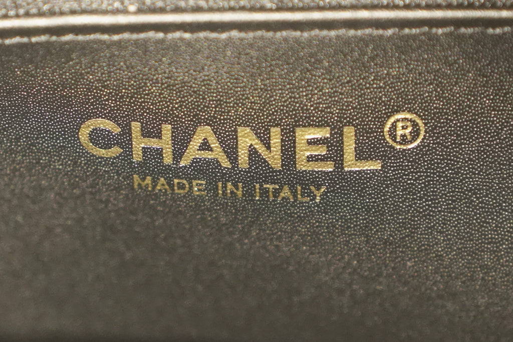 Chanel | Small Kelly – Patent Leather – Black – Gold Hardware