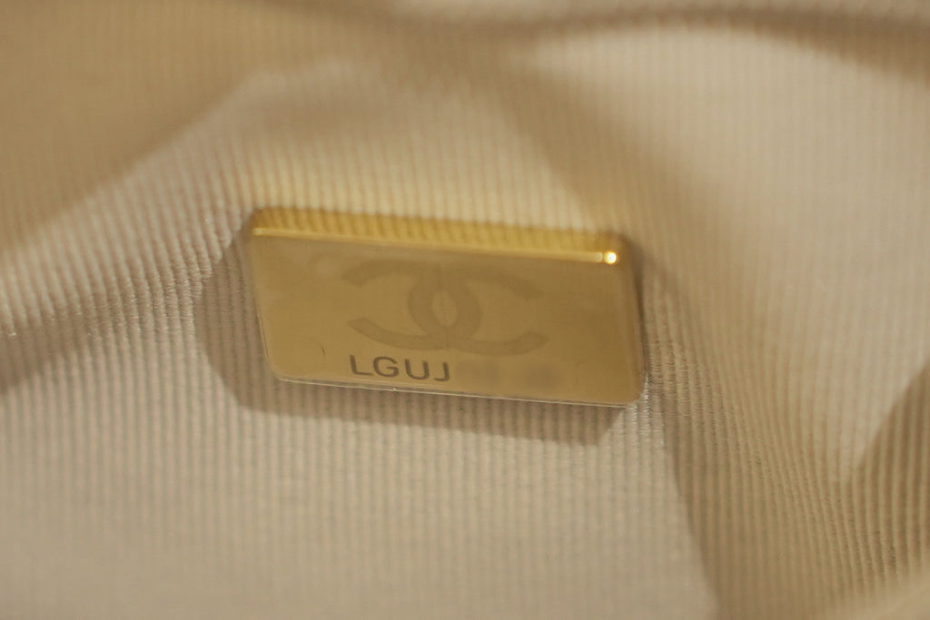 Chanel | Small Kelly – Lambskin Leather – White – Gold Hardware