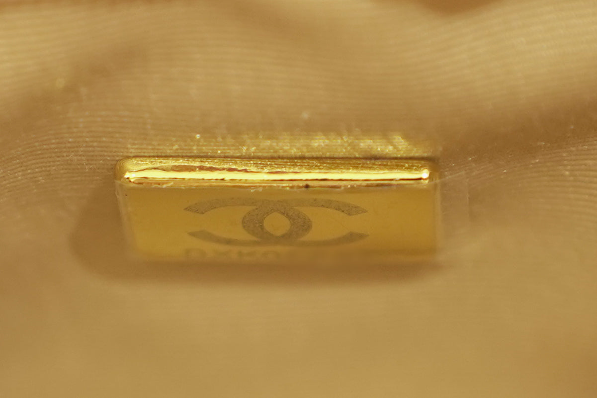 Chanel | Small Kelly – Lambskin Leather – Beige – Gold Hardware