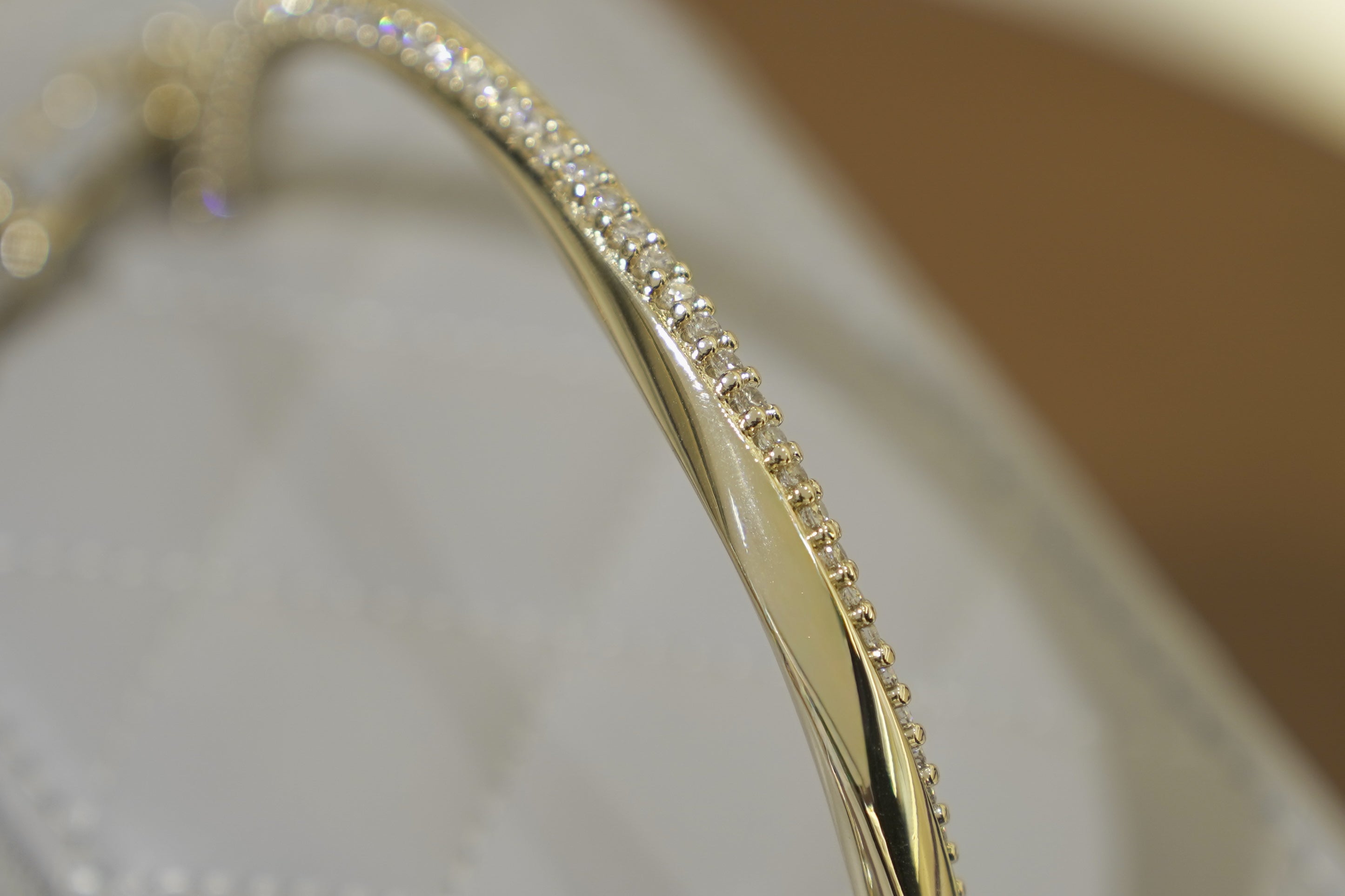 Chanel | Small Vanity Case with Top Handle – Grey Lambskin – Crystal Gold Hardware