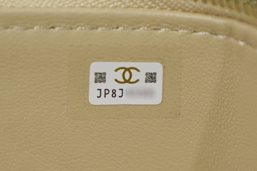 Chanel | Small Vanity Case with Top Handle – Caramel Beige Lambskin – Crystal Gold Hardware