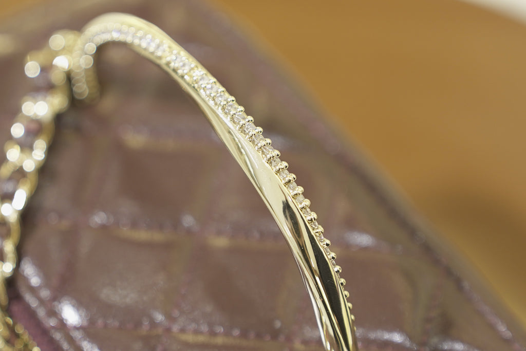 Chanel | Small Vanity Case with Top Handle – Bordeaux Patent Leather – Crystal Gold Hardware