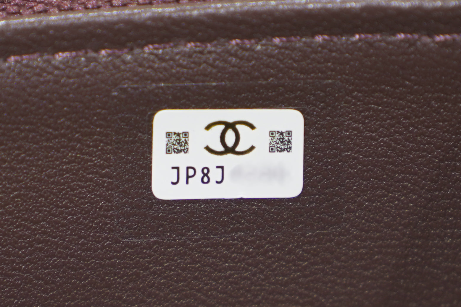 Chanel | Small Vanity Case with Top Handle – Bordeaux Patent Leather – Crystal Gold Hardware