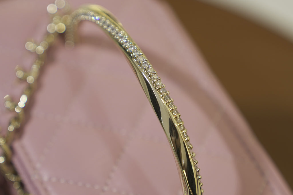 Chanel | Small Vanity Case with Top Handle – Rosewood Pink Lambskin – Crystal Gold Hardware