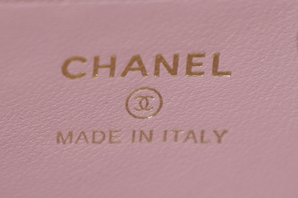 Chanel | Small Vanity Case with Top Handle – Rosewood Pink Lambskin – Crystal Gold Hardware