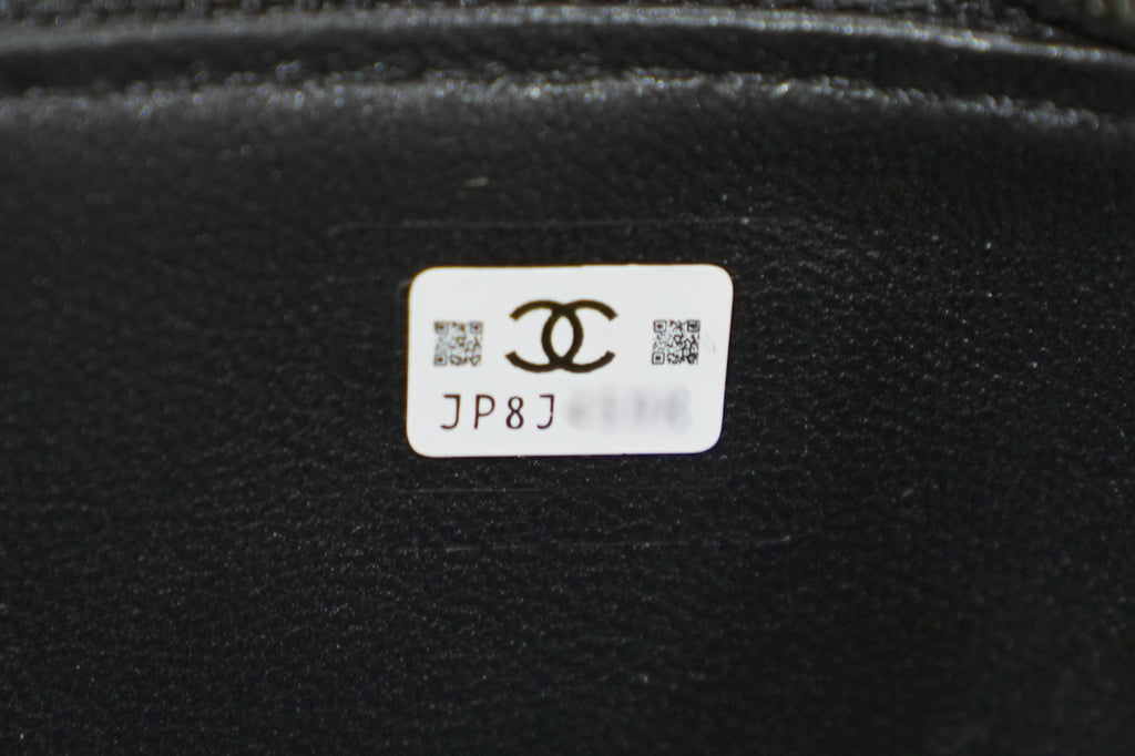 Chanel | Small Vanity Case – Black Lambskin – Crystal Gold Hardware