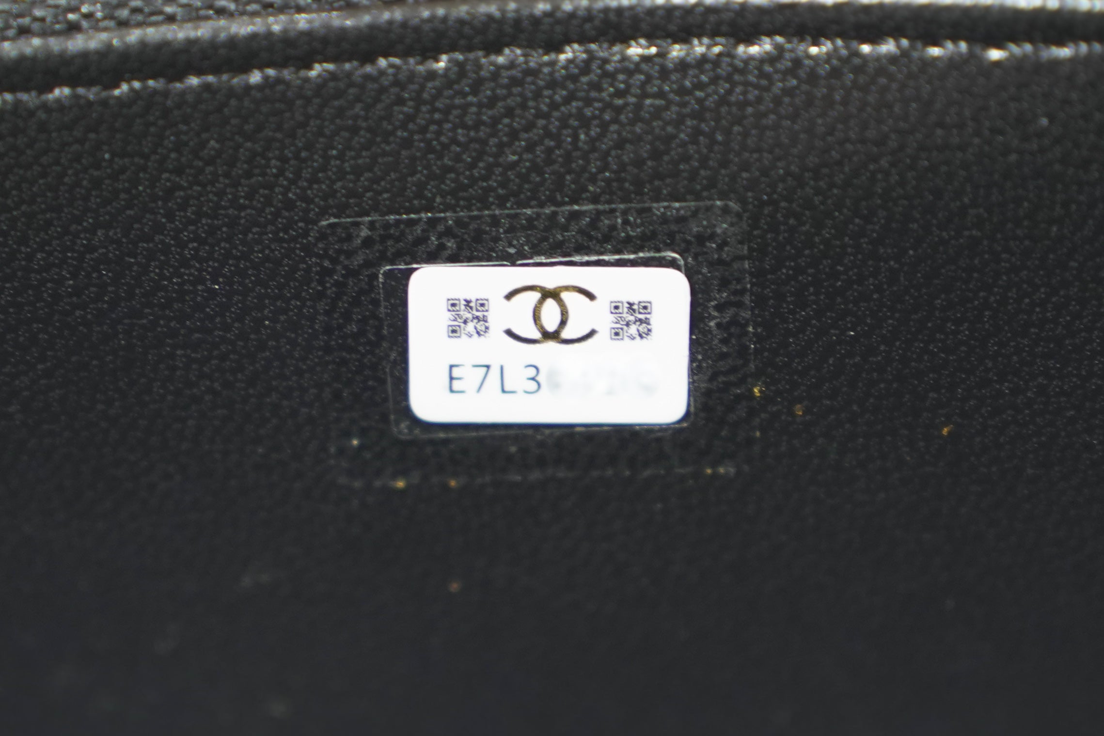 Chanel | Small Vanity Case – Black Lambskin – Beaded Gold CC Logo – Gold Hardware