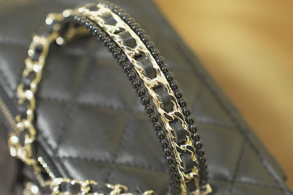 Chanel | Small Vanity Case – Black Lambskin – Gold Hardware