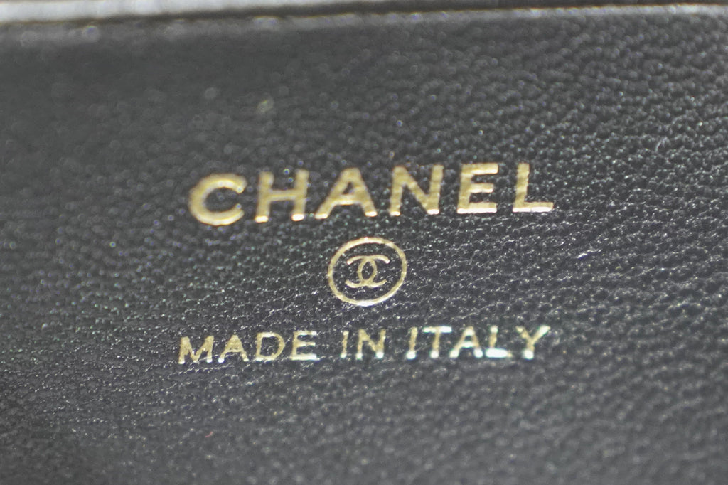 Chanel | Small Vanity Case – Black Lambskin – Gold Hardware