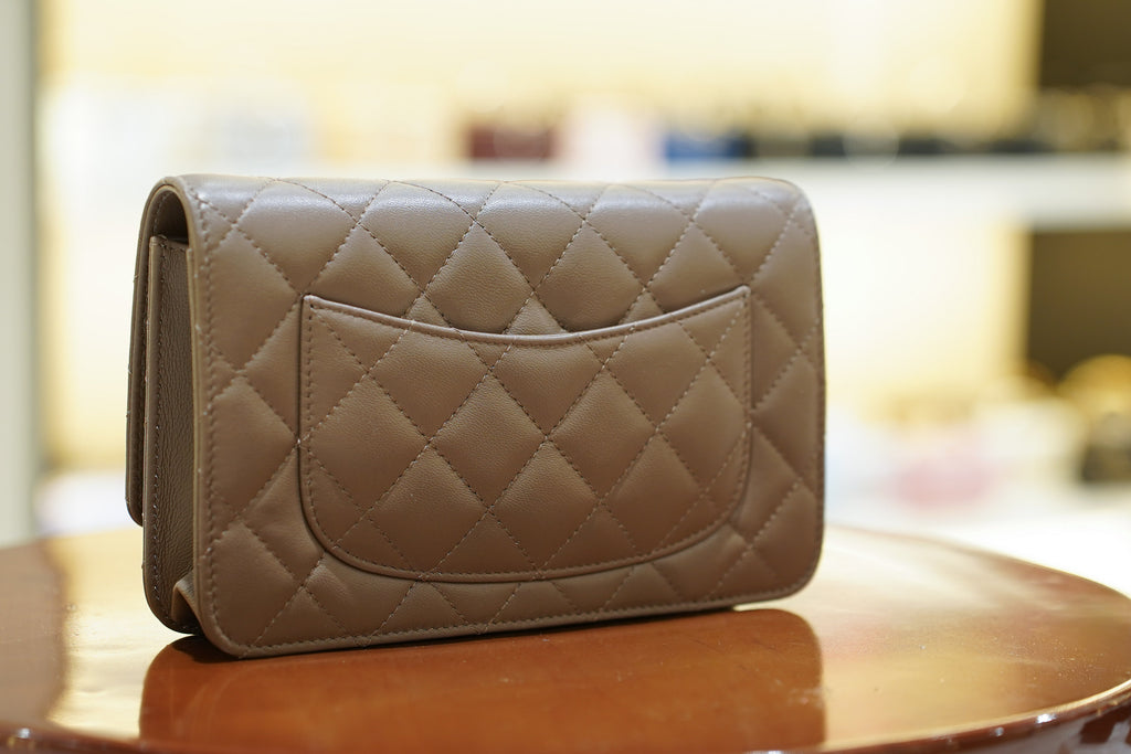 Chanel | Wallet on Chain – Lambskin – Brown – Gold Hardware