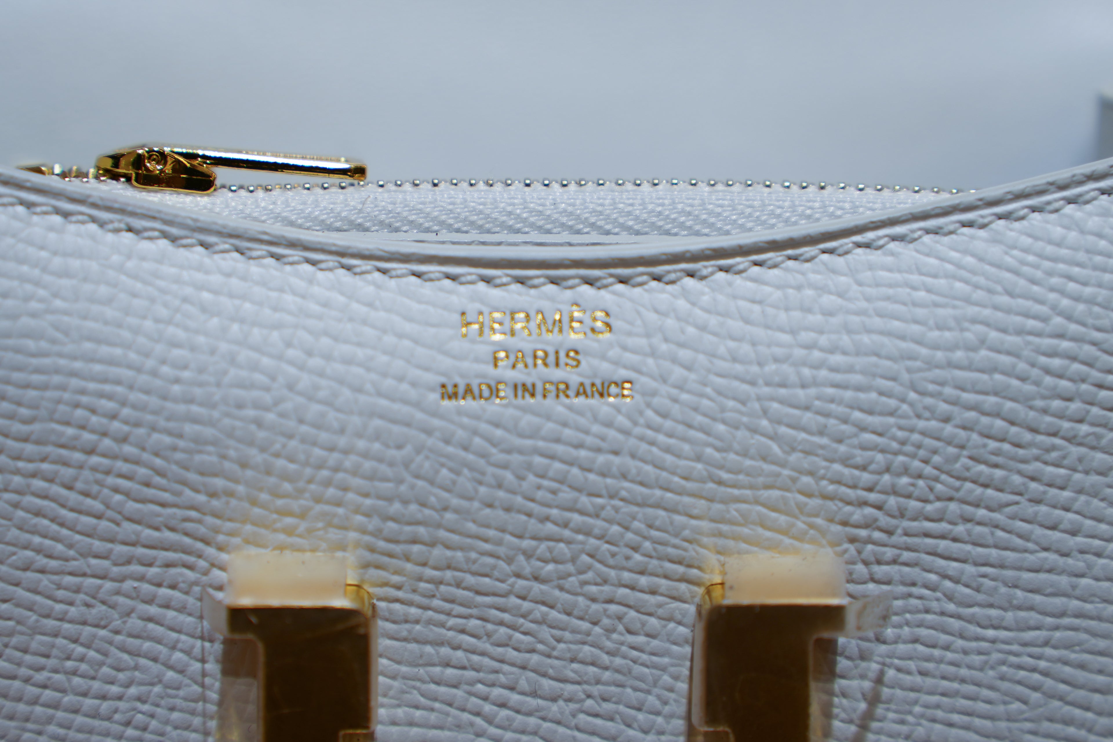 Hermes | Constance Slim Wallet – Epsom – White – Gold Hardware