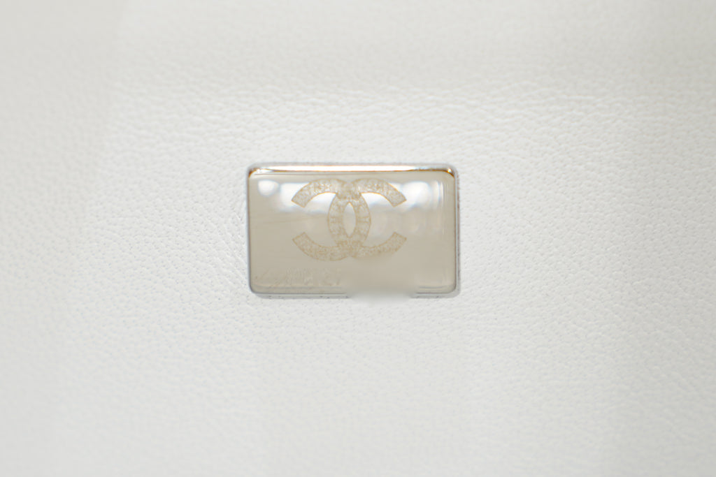 Chanel | Classic Flap Bag – Medium – Leather – White – Silver Hardware