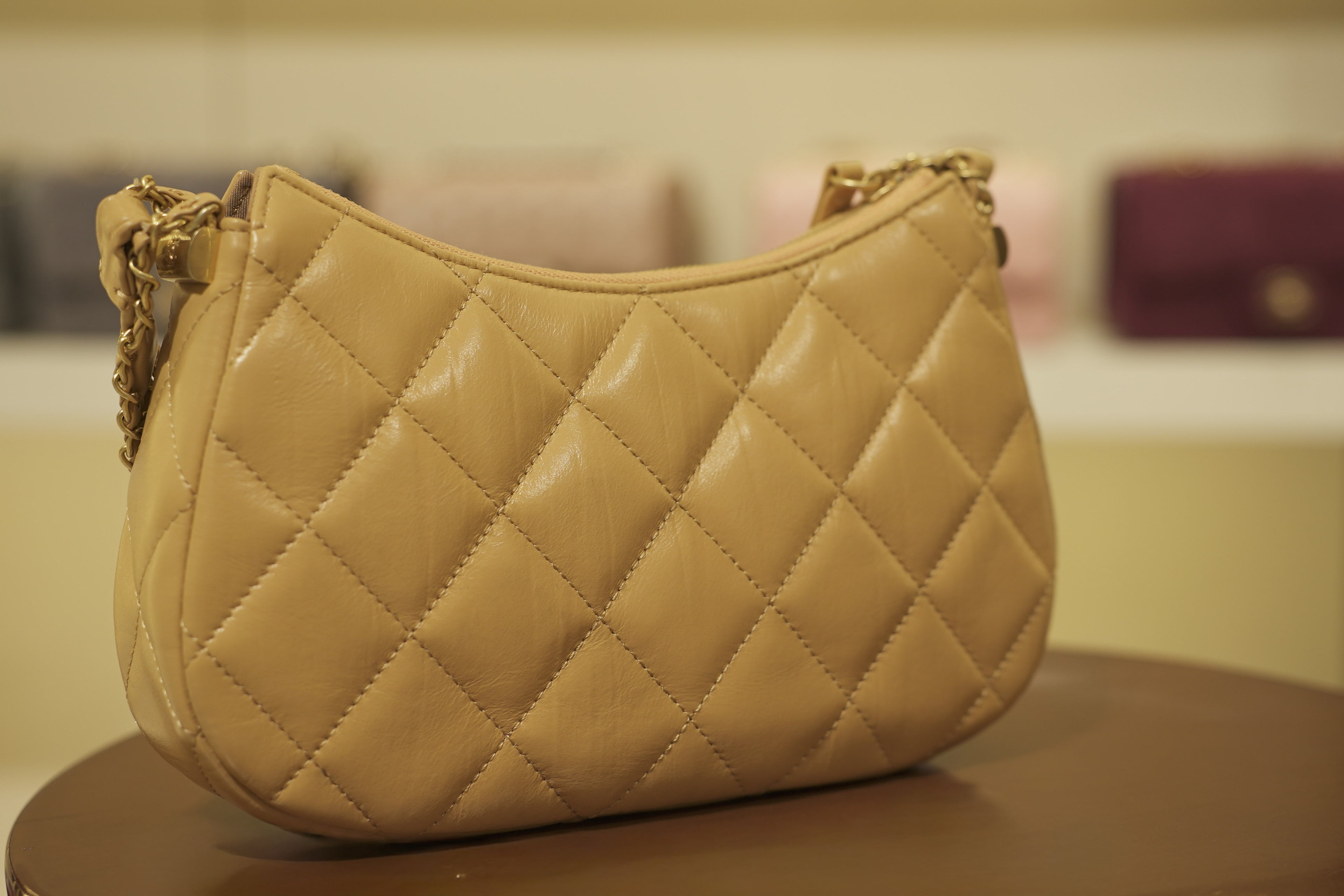 Chanel | Hobo Bag – Lambskin – Beige – Gold Hardware