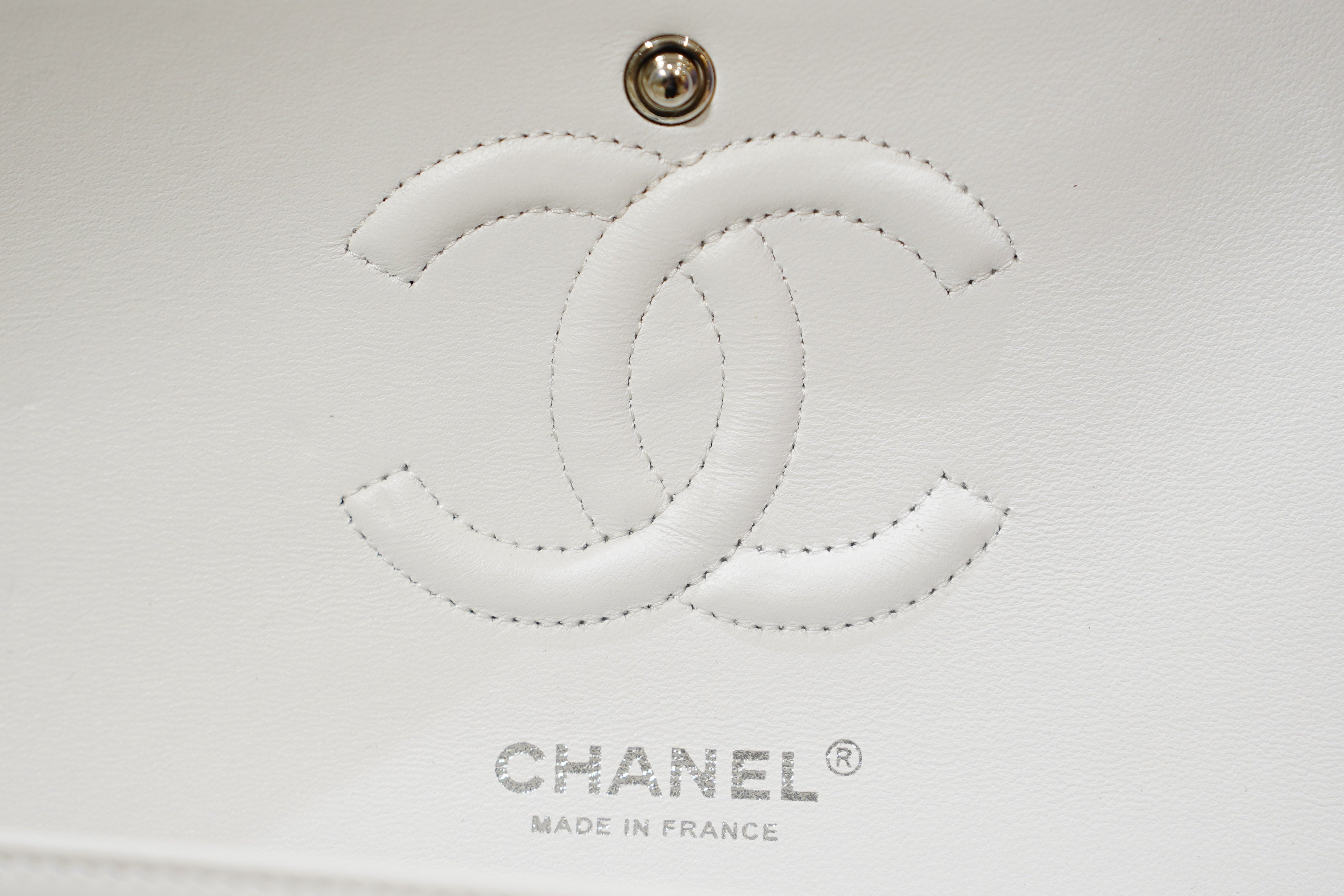 Chanel | Classic Flap Bag – Medium – Leather – White – Silver Hardware