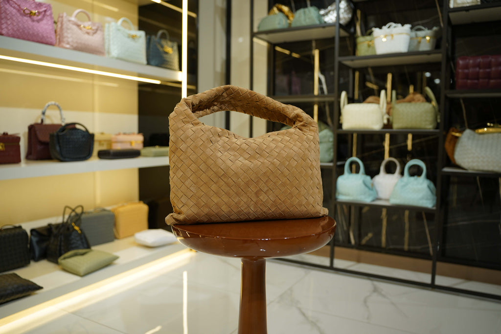 Bottega Veneta | Jodie (Large) – Intrecciato – Beige – Gold Hardware