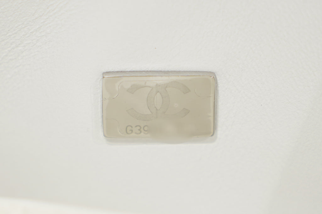 Chanel | Classic Flap Bag – Medium – Leather – White – Silver Hardware