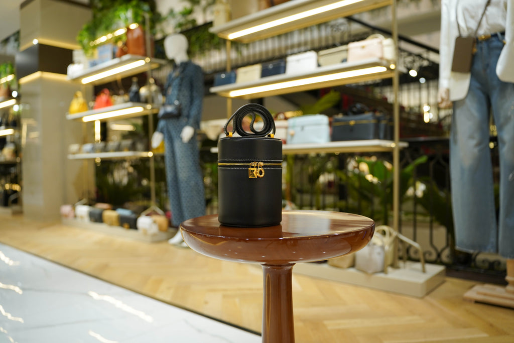 Loro Piana | Extra-Case – Leather – Black – Gold Hardware