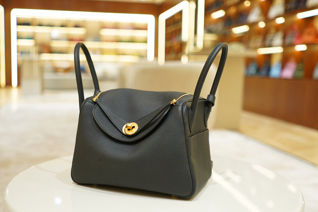 Hermès | Lindy Large – Leather – Black – Gold Hardware