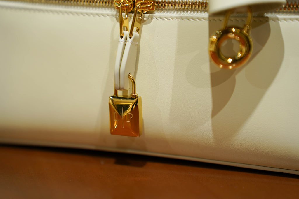 Loro Piana | Extra-Pocket-L19 – Leather – Ivory – Gold Hardware