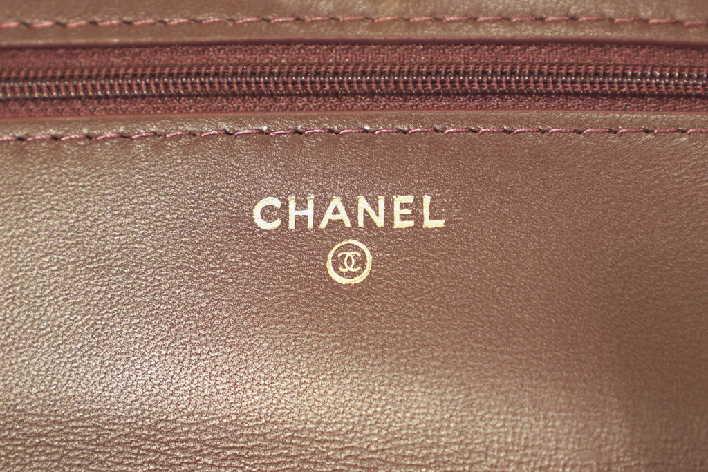 Chanel | Wallet on Chain – Lambskin – Burgundy – Gold Hardware